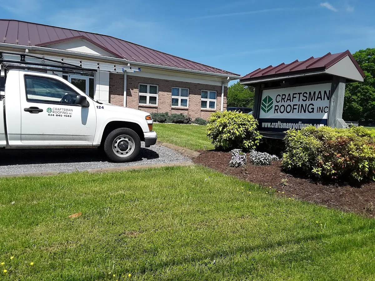 Quality Gutter & Downspout Repair by experienced craftsmen in Addison Heights